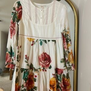 Elegant Floral Midi Dress with Long Sleeves